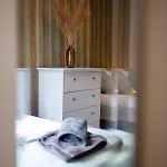 Russell House, Large Townhouse Spacious And Modern With Ground Floor Bedroom And Shower And Free Parking Daire *
