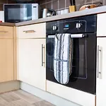 Daire Russell House, Large Townhouse Spacious And Modern With Ground Floor Bedroom And Shower And Free Parking *