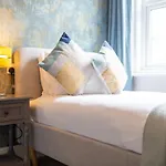 Russell House, Large Townhouse Spacious And Modern With Ground Floor Bedroom And Shower And Free Parking Apartamento *